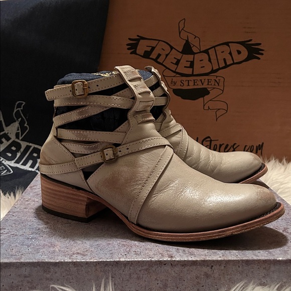 freebird Shoes - Freebird Stair - Ice Ankle Boots